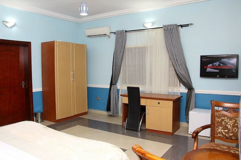 Hotel Peace Royal Resort