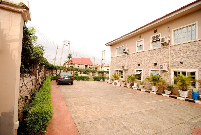 Hotel Peace Royal Resort