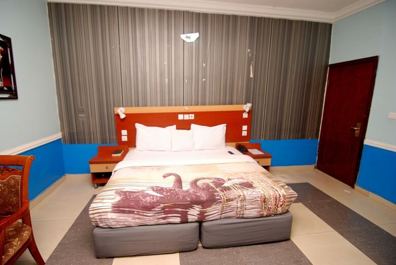 Hotel Peace Royal Resort