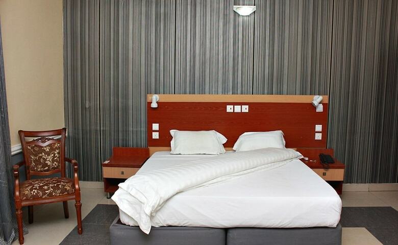 Hotel Peace Royal Resort
