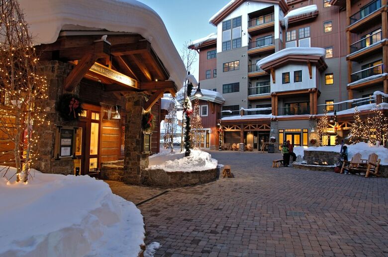 Posada Lodge At Mountaineer Square