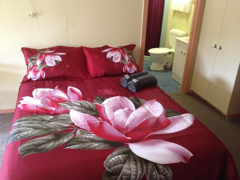 Hotel Banjo's Overnight & Holiday Units
