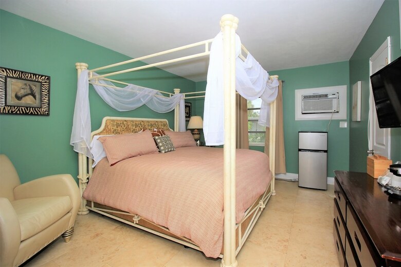 Hotel Sea Steps Suites
