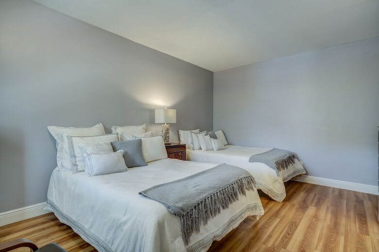 Hotel Sea Steps Suites