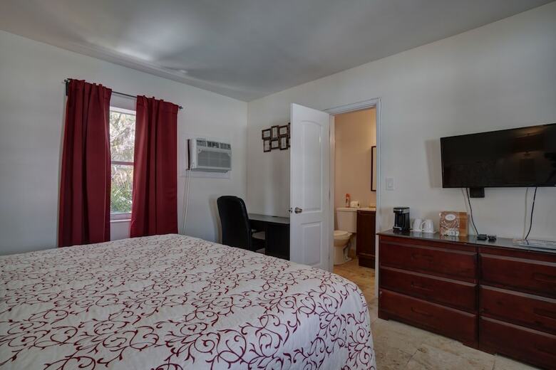 Hotel Sea Steps Suites