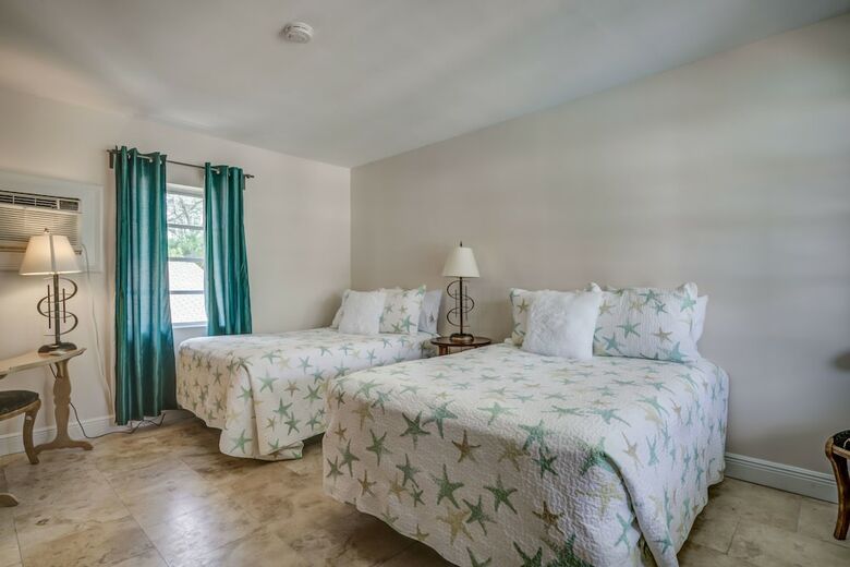 Hotel Sea Steps Suites
