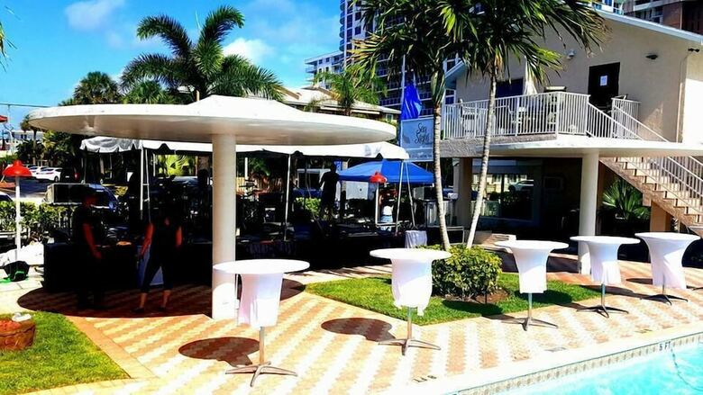 Hotel Sea Steps Suites