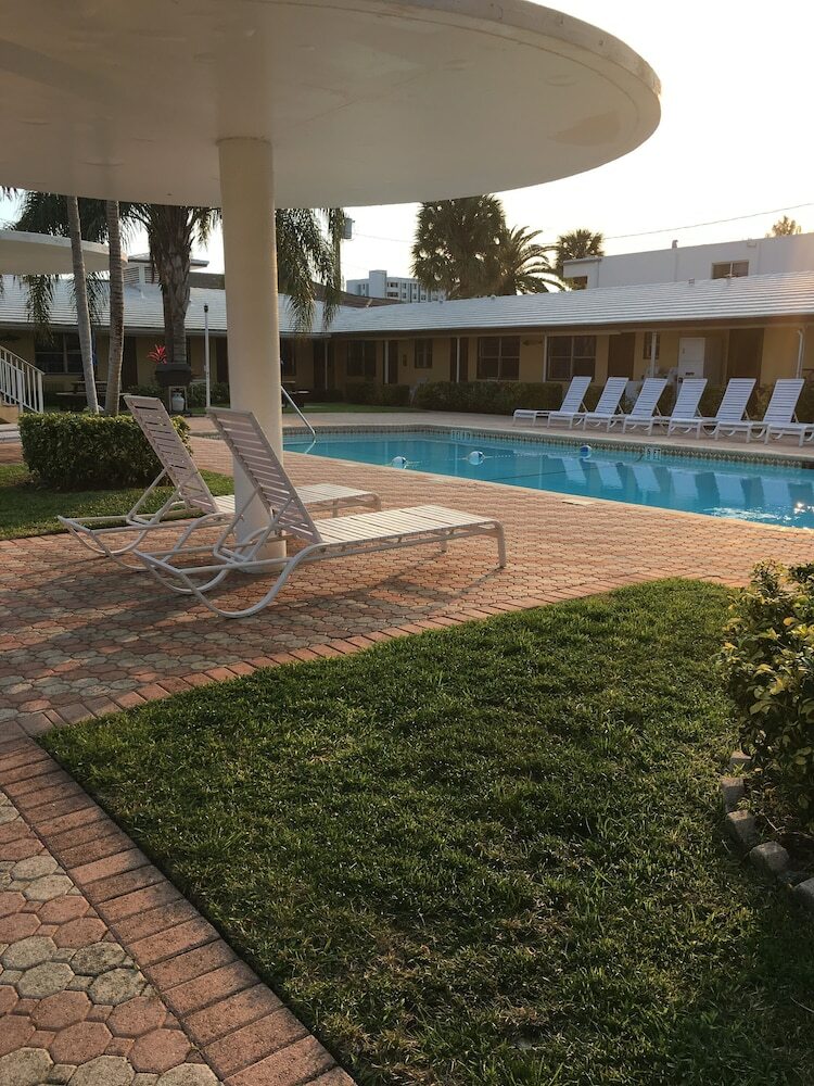 Hotel Sea Steps Suites