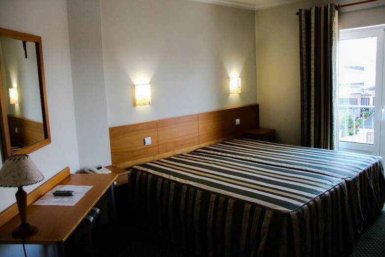 Travel Hotel