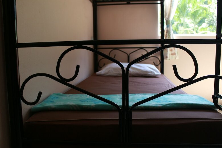 Hostal Love Station Hostel
