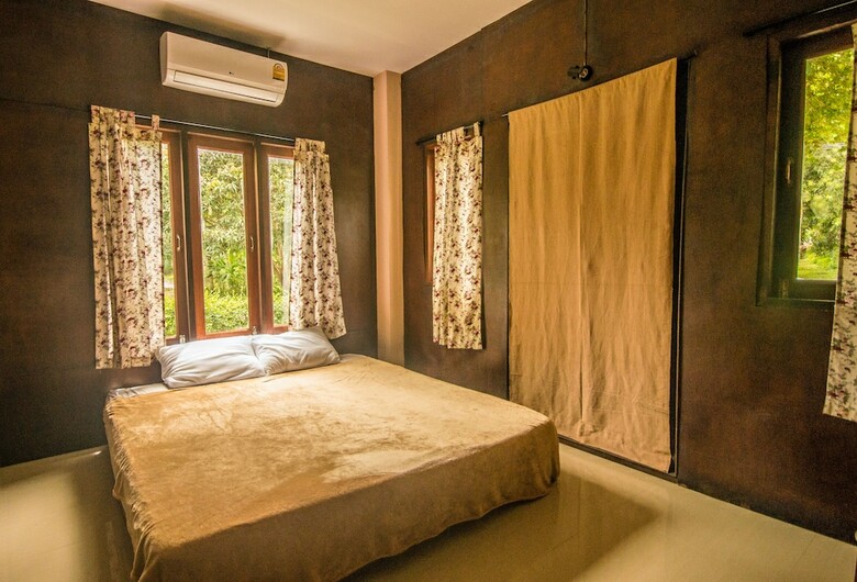 Hostal Love Station Hostel