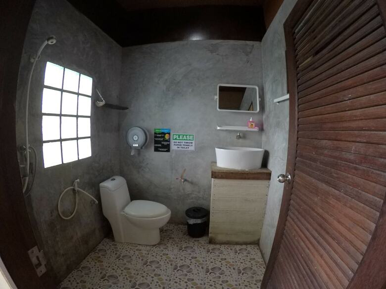 Hostal Love Station Hostel