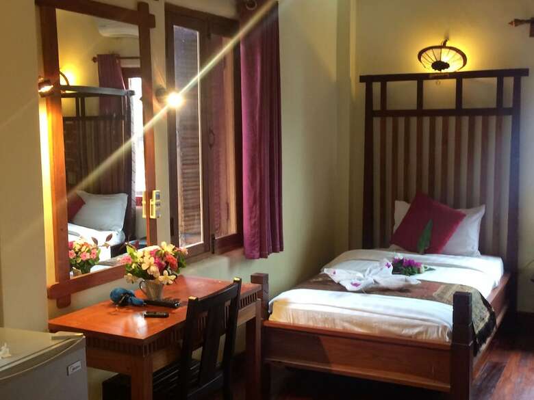 Hotel Chaluenxay Villa