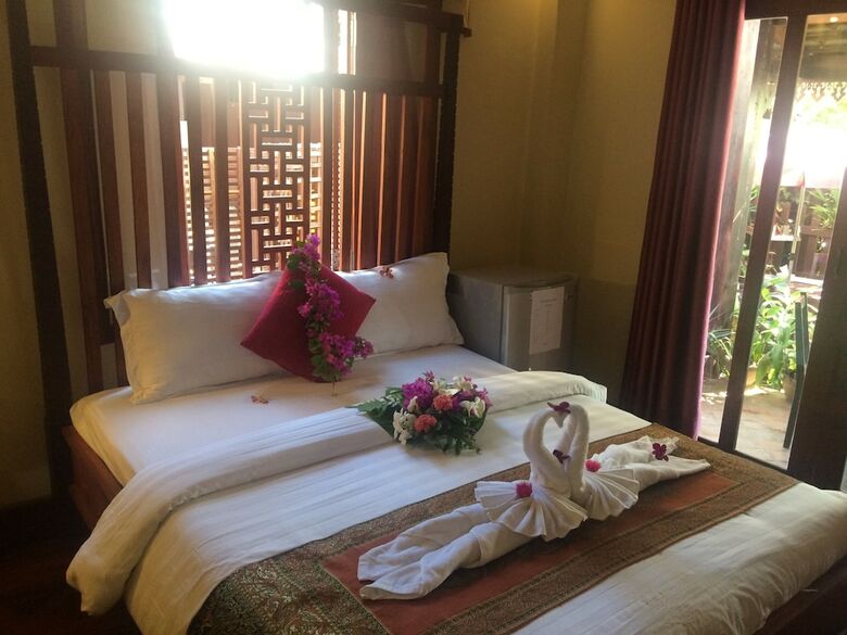 Hotel Chaluenxay Villa