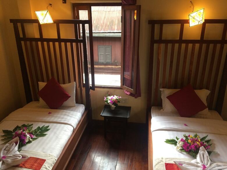 Hotel Chaluenxay Villa