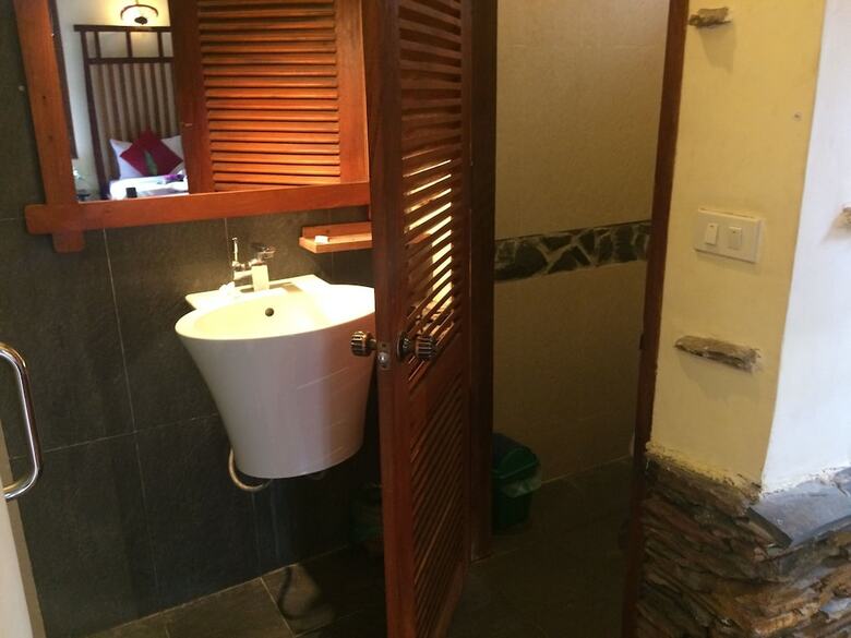 Hotel Chaluenxay Villa