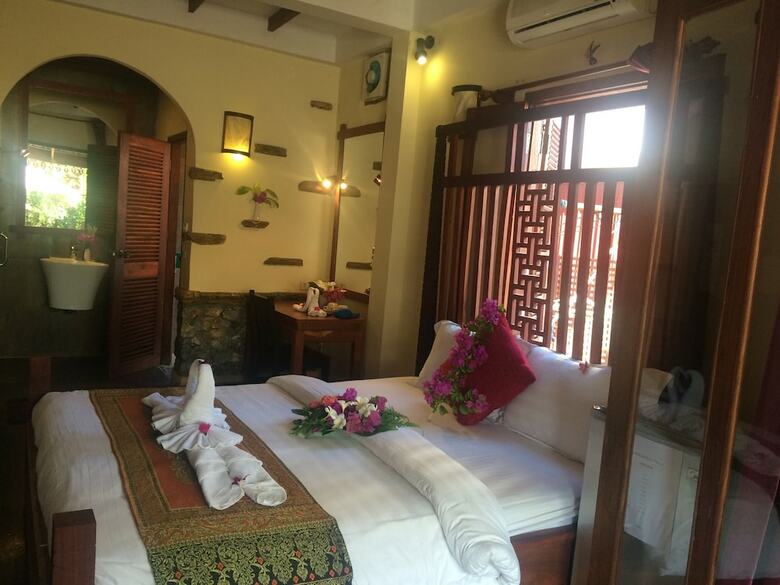 Hotel Chaluenxay Villa