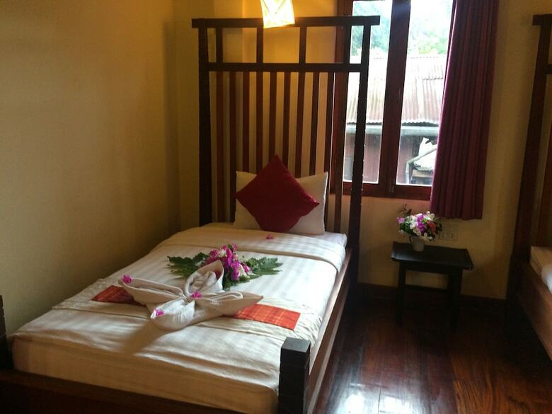 Hotel Chaluenxay Villa