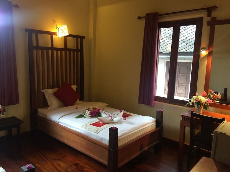 Hotel Chaluenxay Villa