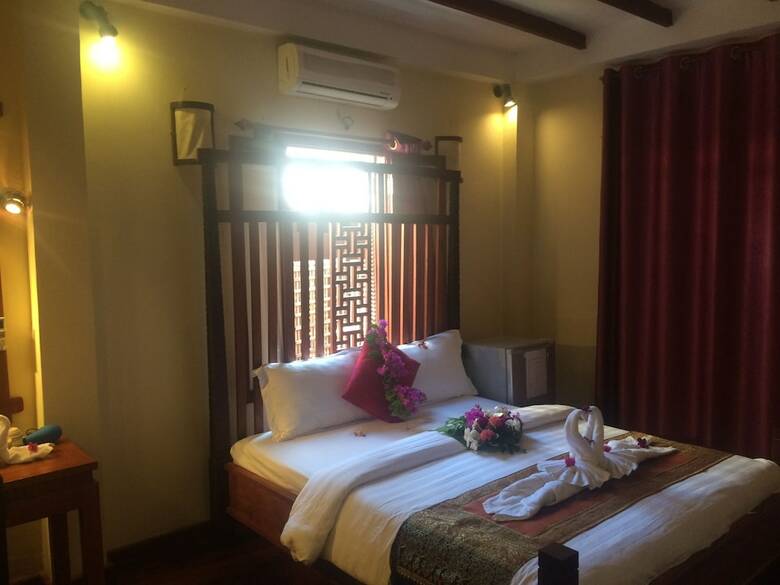 Hotel Chaluenxay Villa
