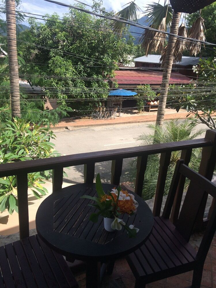 Hotel Chaluenxay Villa