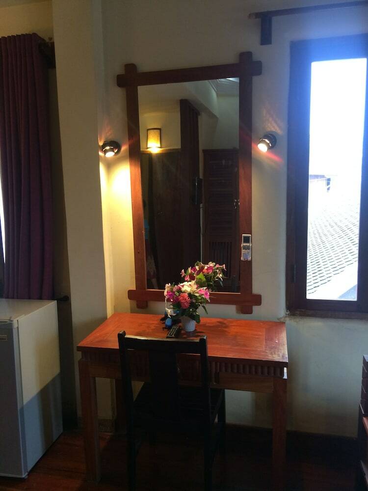 Hotel Chaluenxay Villa