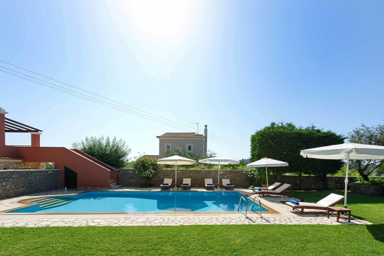 Il Tesori Dassia Villas