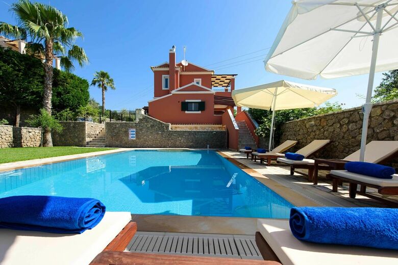 Il Tesori Dassia Villas