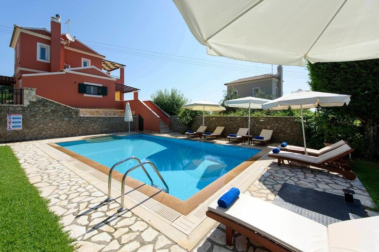 Il Tesori Dassia Villas