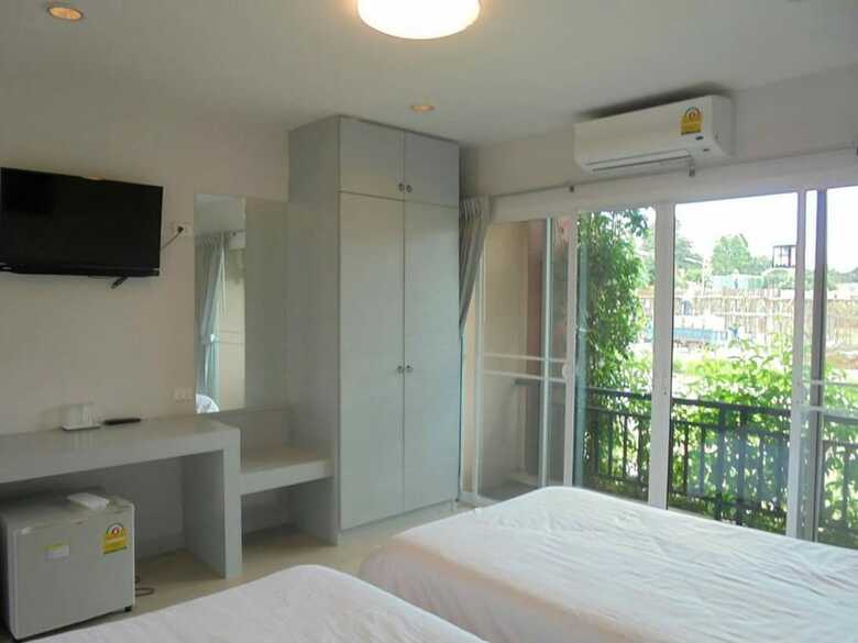 Hotel Rose Villa Resort