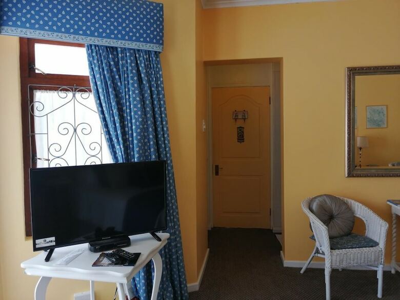 Hotel Pug And Putter