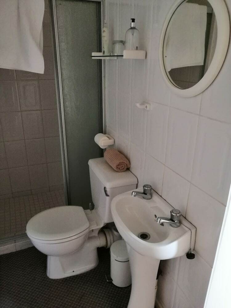 Hotel Pug And Putter