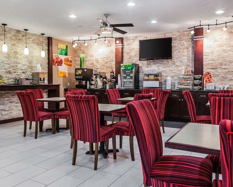 Hotel Quality Inn & Suites Des Moines Airport