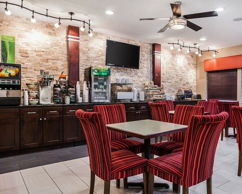 Hotel Quality Inn & Suites Des Moines Airport