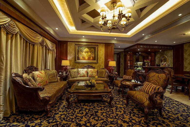 Express Inn The Business Luxury Hotel