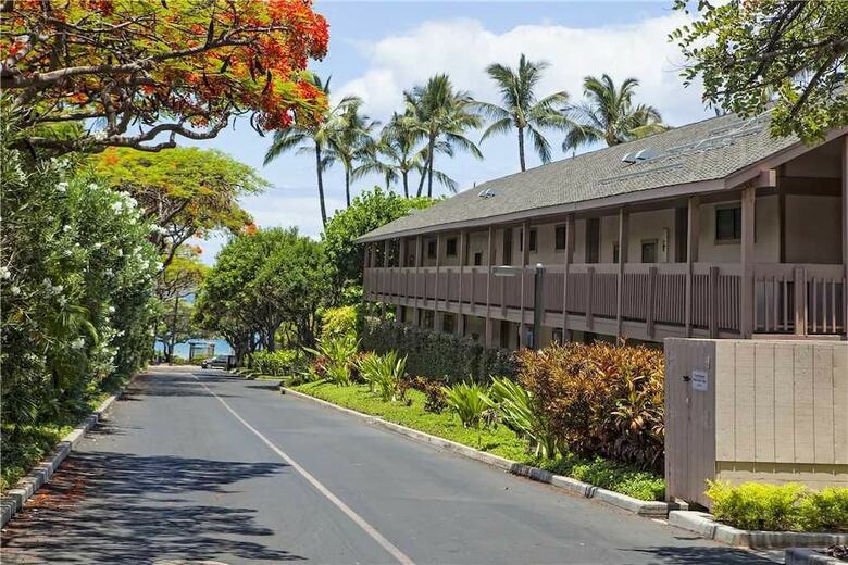 Kihei Akahi D-208 - 1 Br Condo