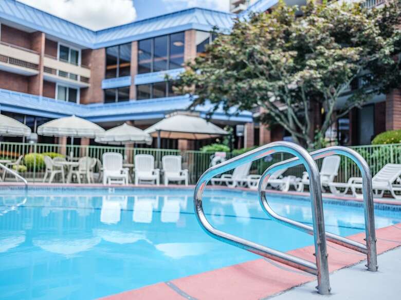 University Place Hotel & Conference Center