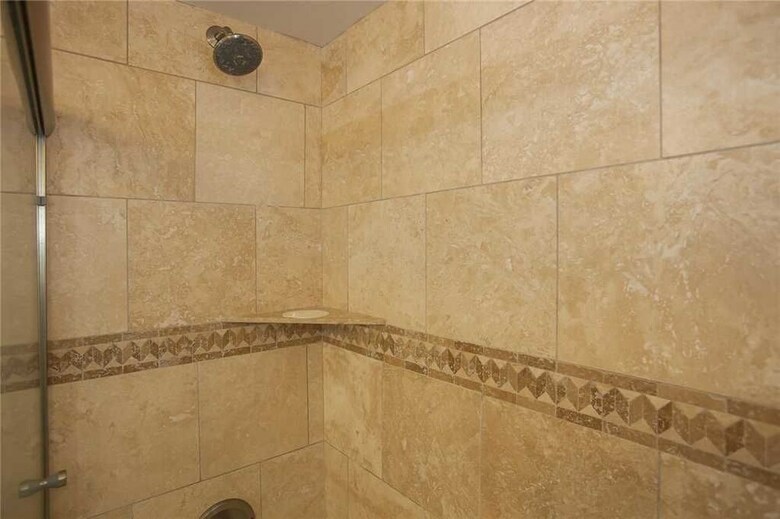 Maui Parkshore 306 - 2 Br Condo