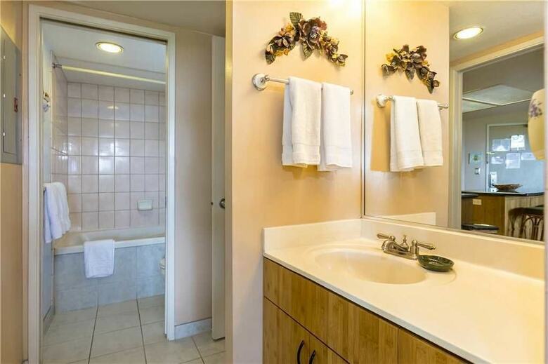 Maui Banyan T-303 - 3 Br Condo