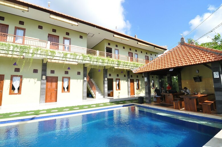 Hotel Cempaka Mas Guesthouse