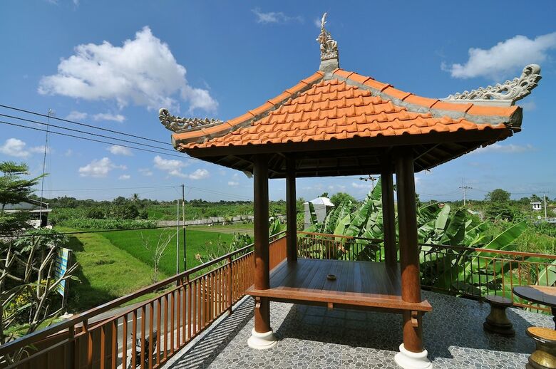 Hotel Cempaka Mas Guesthouse