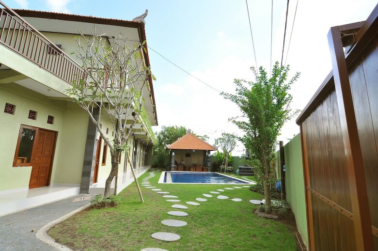 Hotel Cempaka Mas Guesthouse