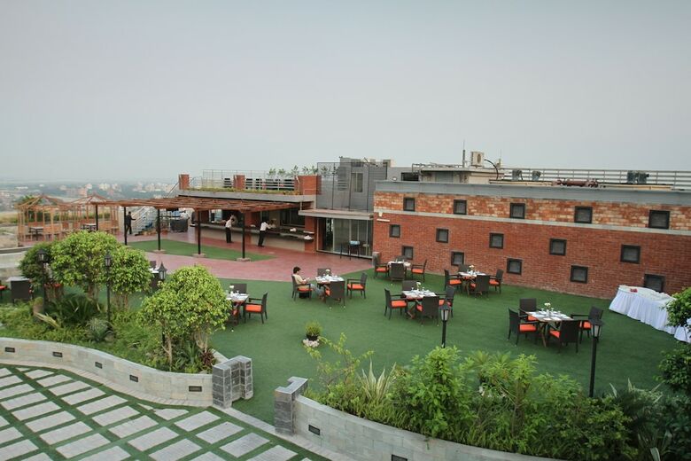 Dhaka Regency Hotel & Resort