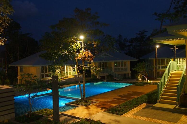 Villa Na Sook Resort