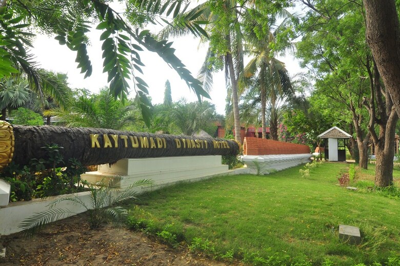 Kaytumadi Dynasty Hotel