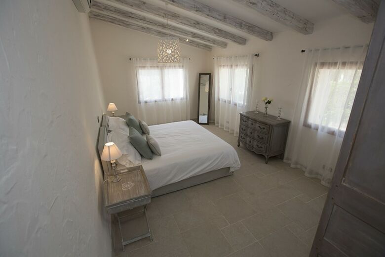 Bed & Breakfast Mas Des Avelines