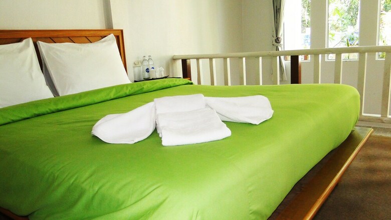 Hotel Baan Suan Chong Khao Resort