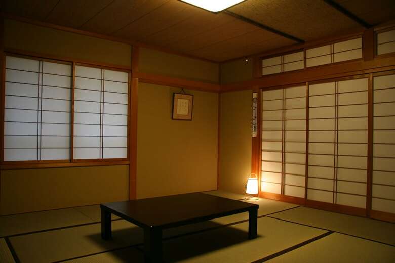 Kutsuroginoya Yuu