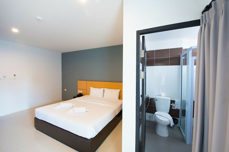 Lee Hotel