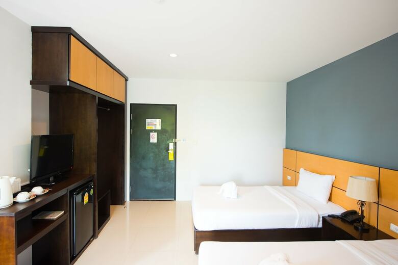 Lee Hotel